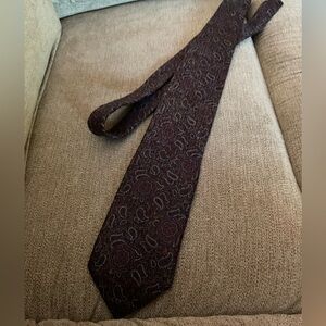 Kuppenheimer Vintage Made in USA Silk paisley tie